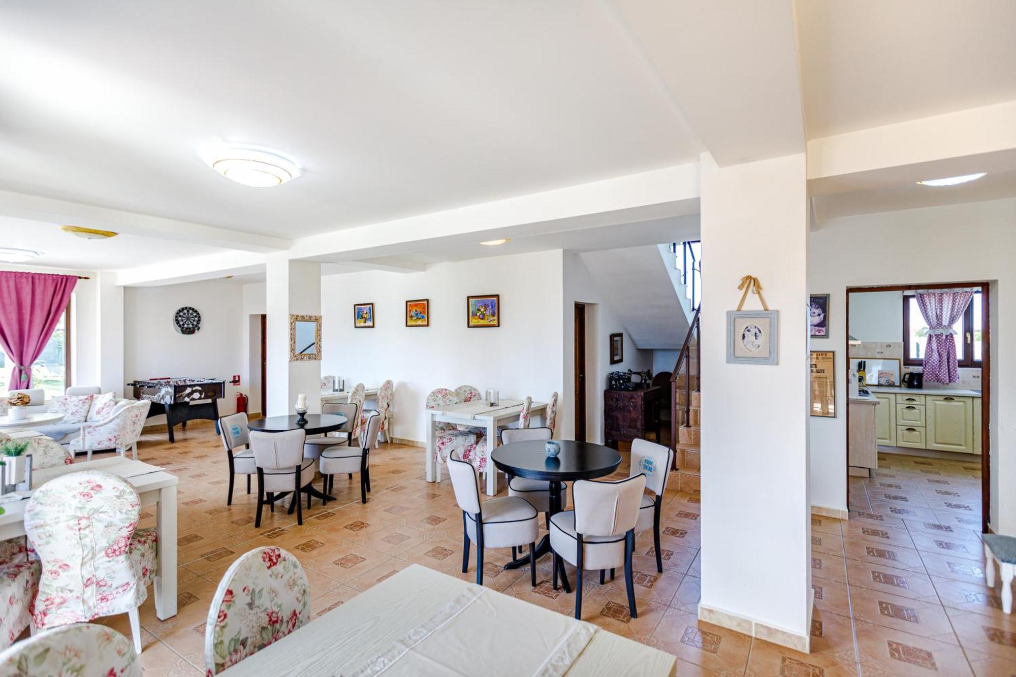 Отель Gasthaus Sacalaz Тимишоара Экстерьер фото